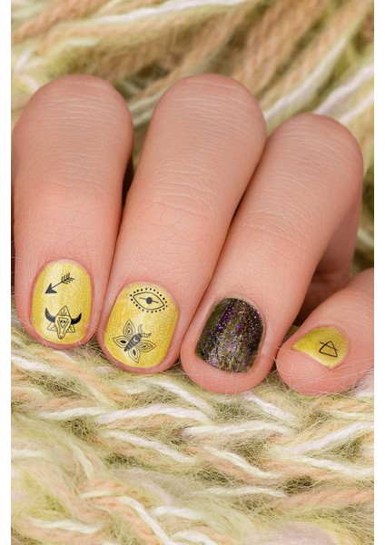 Minimal Tırnak Dövmesi modelleri