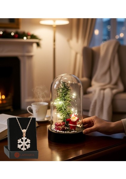 Noel Baba ve Çam Ağaçlı Büyük Boy Yılbaşı Süslü Peri LED Işıklı Fanus ve Kartanesi Kolye