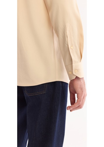 Erkek Vizon Düğmeli Yaka Keten Karışımlı Slim Fit Gömlek B002001