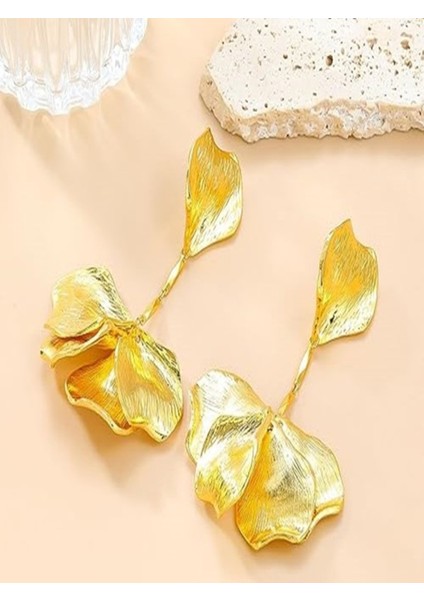 Tırtık Desen Plaka Yaprak Model Sallantılı Küpe