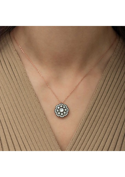 925 Ayar Gümüş Çiçek Desenli Elmas Montür Kadın Gümüş Kolye T5095 (945945) fiyatları