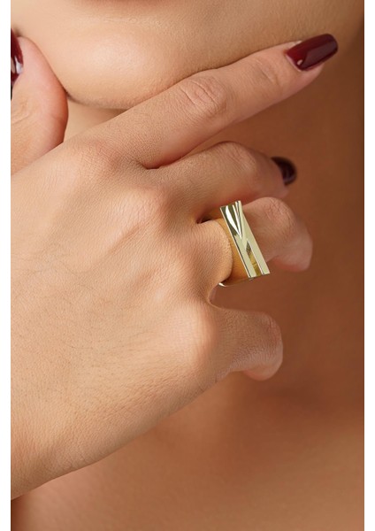 14 Ayar Altın Simetrik Tasarım Yüzük fırsatları