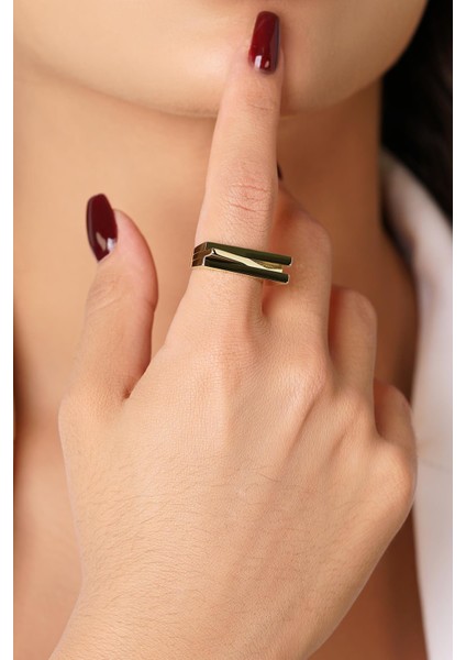 14 Ayar Altın Simetrik Tasarım Yüzük indirimleri