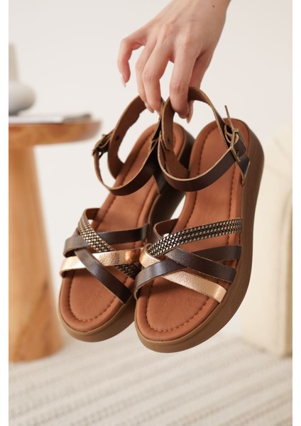 Herry Acı Kahve Altın Detaylı Hakiki Deri Sandalet fırsatları