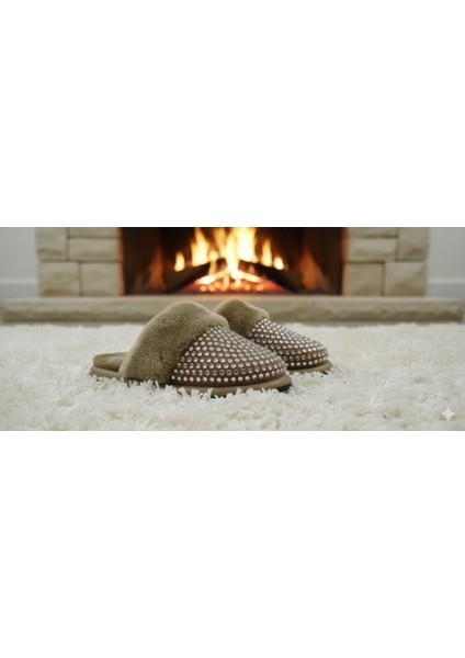 Içi Tüylü Taşlı Kaymaz Taban Kadın Ev Terliği