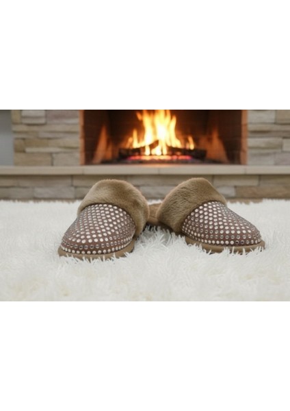 Içi Tüylü Taşlı Kaymaz Taban Kadın Ev Terliği