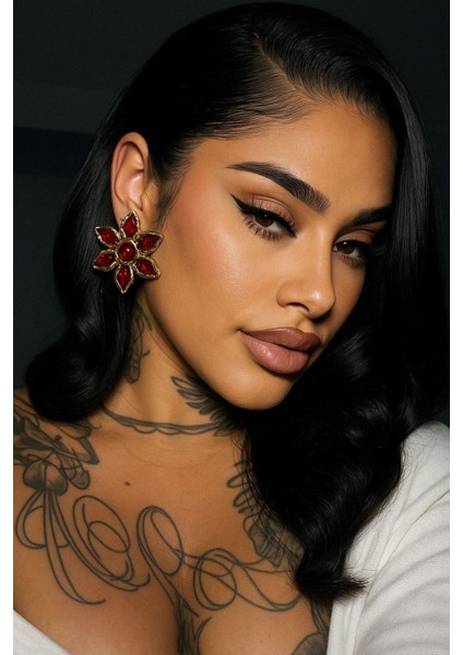 Çelik Kırmızı Tasarım Çiçek Küpe , Leyla Küpesi , Leyla Dizisi Çiçek Küpe modelleri