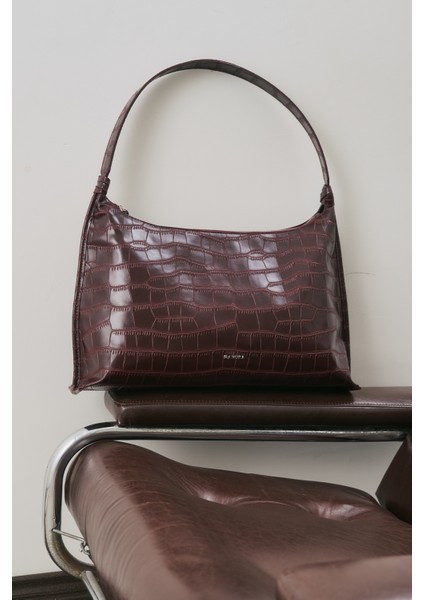 Dokulu Deri Omuz Çantası Bordo fiyatları