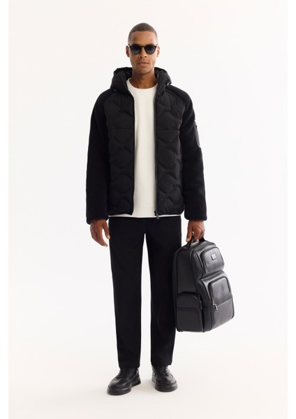 Erkek Siyah Kapüşonlu Rüzgar Geçirmez -5 Dereceye Dayanıklı Peluş Regular Fit Mont A52Y6077