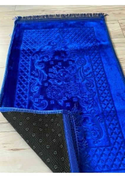 Saraylı Home Lüks Kalın Yumuşak Peluş Kaymaz Taban Özellikli Hediyelik Bohçalık Çeyizlik Seccade fiyatları