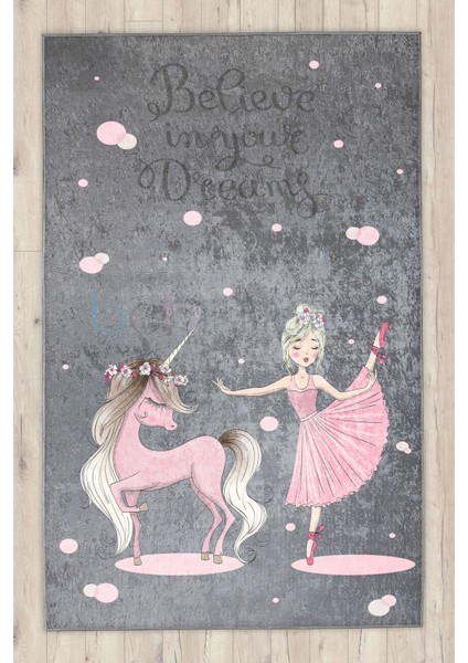 Prenses Kız Çocuk Halısı modelleri