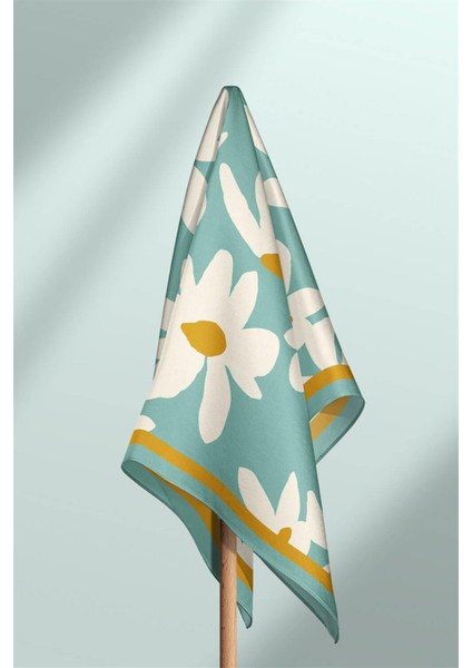 Papatya Desenli %100 Ipek Bandana 55X55