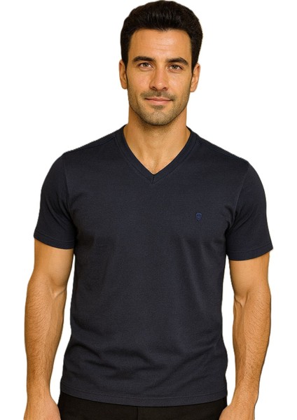 25-7008 Erkek Normal Beden V Yaka Sol Ön Göğüs Nakışlı T-Shirt modelleri