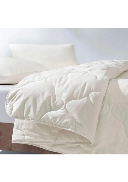 Yün Yorgan Çift Kişilik 195X215 Outlet 1-A fiyatları