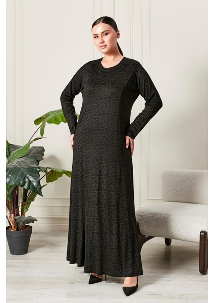 Kadın Buyuk Beden Yakası Taşlı Penye Elbise