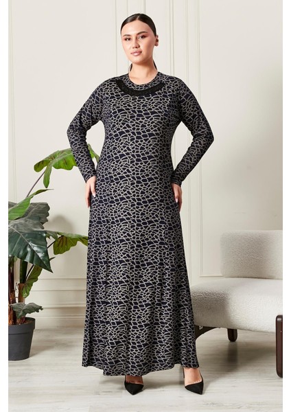 Kadın Buyuk Beden Yakası Taşlı Penye Elbise