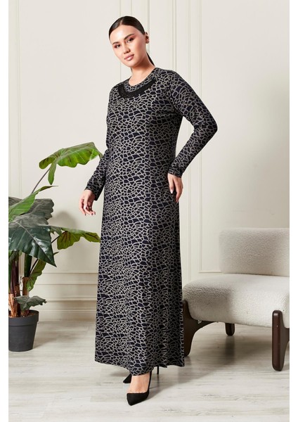 Kadın Buyuk Beden Yakası Taşlı Penye Elbise indirimleri