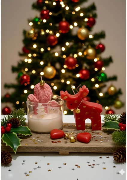 El Yapımı Yılbaşı Mum Seti – Kırmızı Geyik & Cam Kutuda Özel Tasarım Kokulu Dekoratif Mumlar