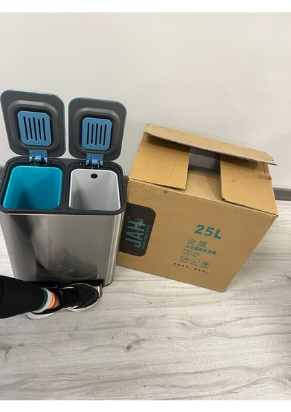 Paslanmaz Çift Bölmeli Pedallı Çöp Kovası modelleri