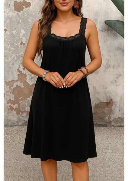 Kadın Dantel Askılı Kare Yakalı Uzun Viskon Elbise