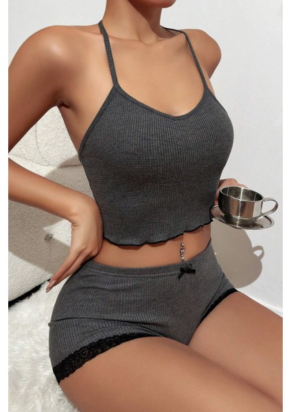Kadın Gri Kaşkorse Sırt ve Bacak Kısmı Dantel Detaylı Şortlu Gecelik Takım fırsatları