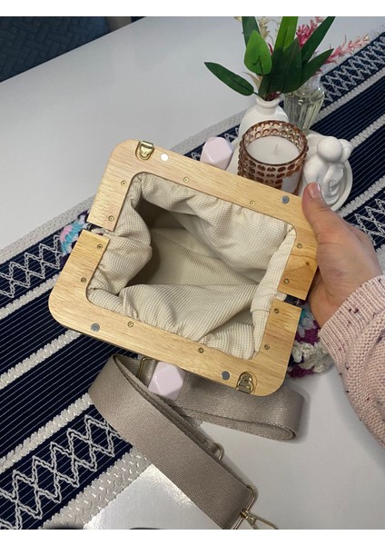Örgü Motifli Ahşap Burslu Çanta modelleri