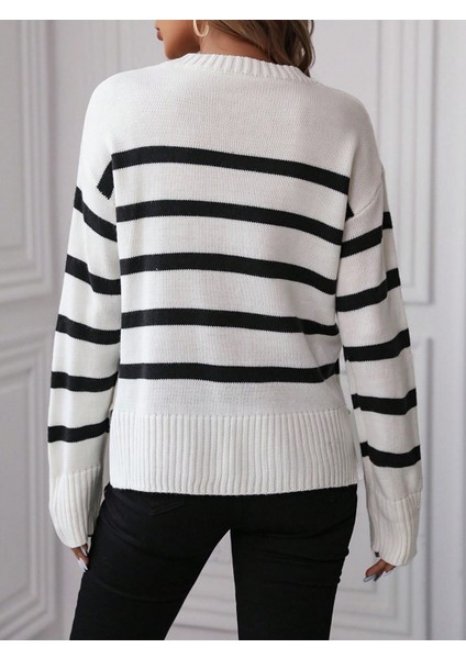 Kadın Siyah Beyaz Triko Kazak indirimleri