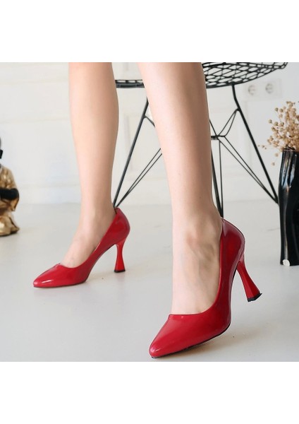 Ulba Kırmızı Rugan Stiletto Ayakkabı fırsatları