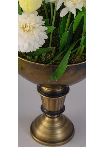 Sarı Lale & Krem Kasımpatı – Antik Bronz Kupa Arajmanı fiyatları
