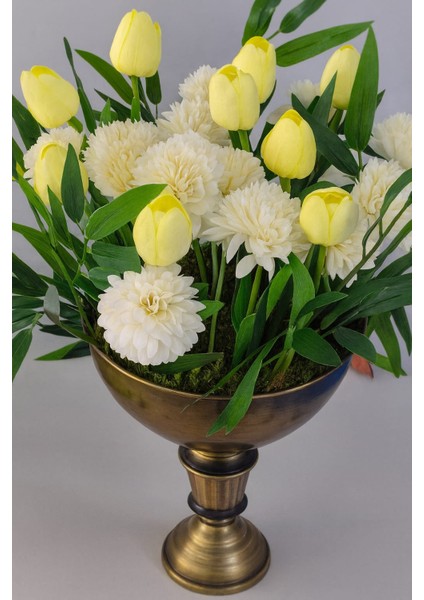 Sarı Lale & Krem Kasımpatı – Antik Bronz Kupa Arajmanı fırsatları