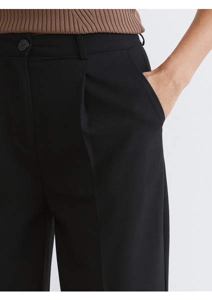 Carrot Fit Kadın Pileli Pantolon modelleri