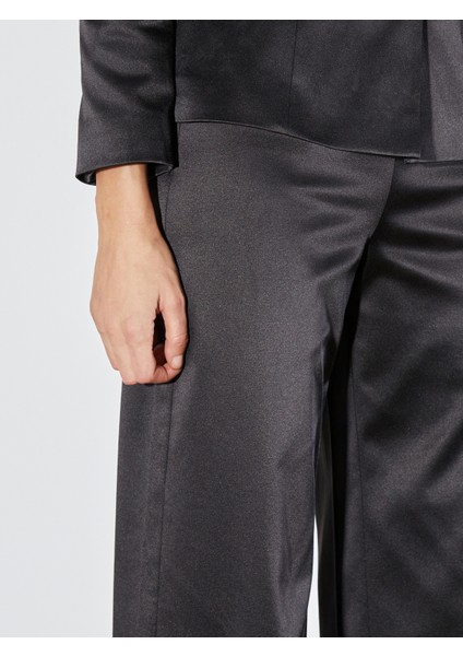 Loose Fit Geniş Paça Kadın Pantolon modelleri