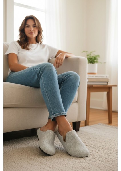Tam Ortopedik Keçe Kadın Rahat ve Hafif Şık Gri Ev Terliği