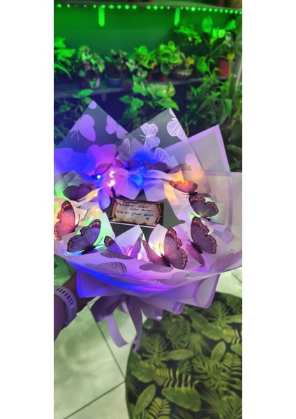 Kelebekler Uçuşur, Işıklar Parlar…ama En Güzeli Sensin… Aynalı Peri Ledli Kelebek Buketi modelleri