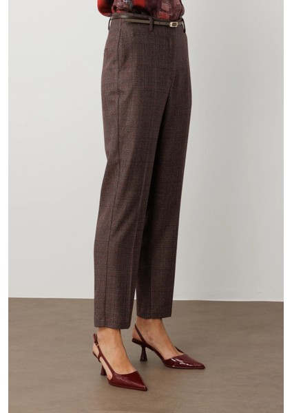 Ekoseli Boru Paça Pantolon indirimleri