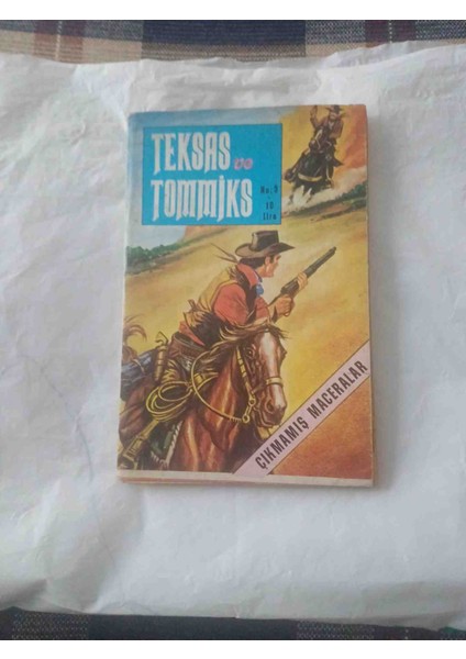 Teksas ve Tommiks No=3. 10 Lıralık Basılmıs 130 Sayfa Cok Temiz Durumdadir
