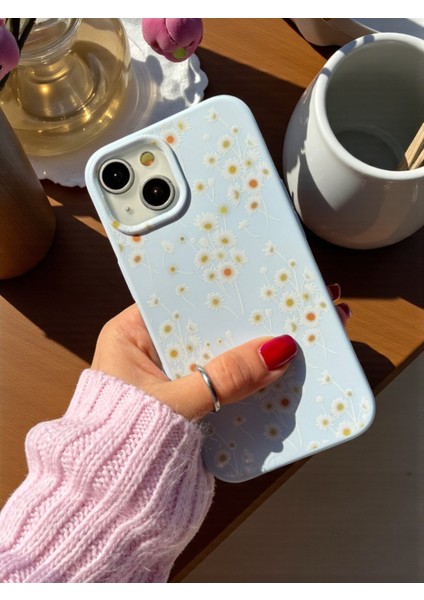 iPhone 13/14/15 Uyumlu Papatya Desenli Mavi Lansman Liquid Silikon Kılıf fırsatları