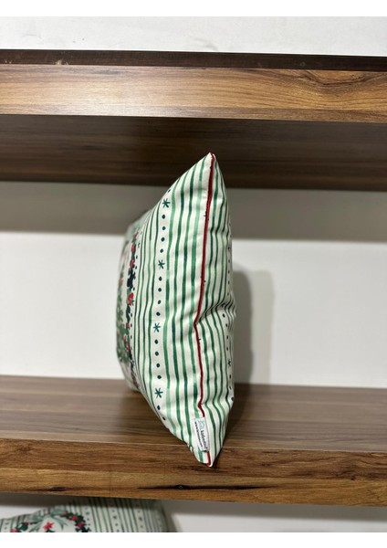 H1259 Yeşil Çizgili Çelenk Içinde Çam Ağacı Kırlent Runner 3lü Kombin Set modelleri