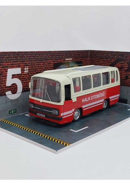 1/27 Ölçek Nostalji Halk Otobüsü Sesli ve Işıklı (Kırmızı) modelleri