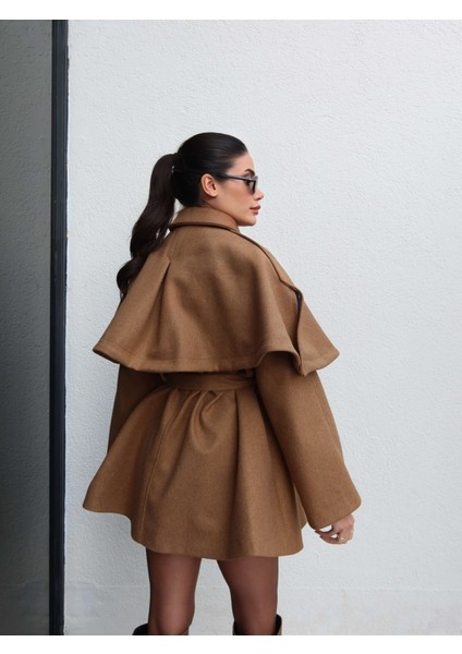 Pelerin Detay Kaşe Kaban indirimleri