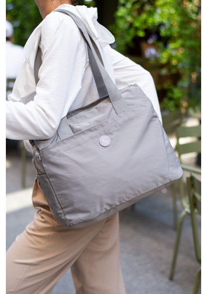 Kadın Büyük Boy 4 Bölmeli Suya Dayanıklı Paraşüt Kumaş Çapraz ve Omuz Askılı Çanta 7004 modelleri