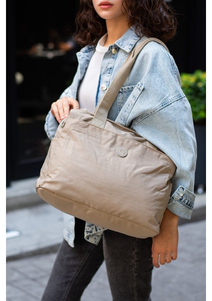 Kadın Büyük Boy 4 Bölmeli Suya Dayanıklı Paraşüt Kumaş Çapraz ve Omuz Askılı Çanta 7004 modelleri