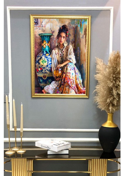 Kadın Figürlü Desenli Dijital Baskılı Kadife Kumaş Çerçeveli Tablo TBL0012 fiyatları