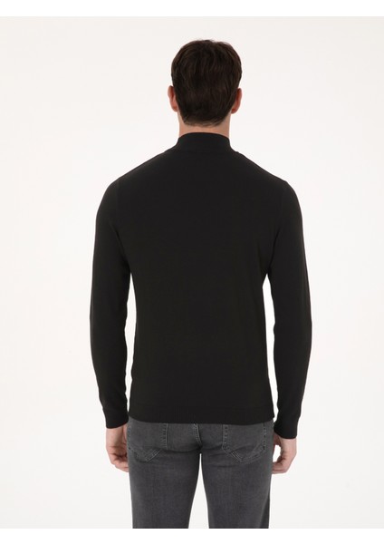 Erkek Siyah Slim Fit Pamuk Karışımlı Yarım Balıkçı Yaka Basic Triko Kazak 50318619-VR046