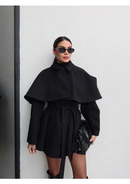 Pelerin Detay Kaşe Kaban