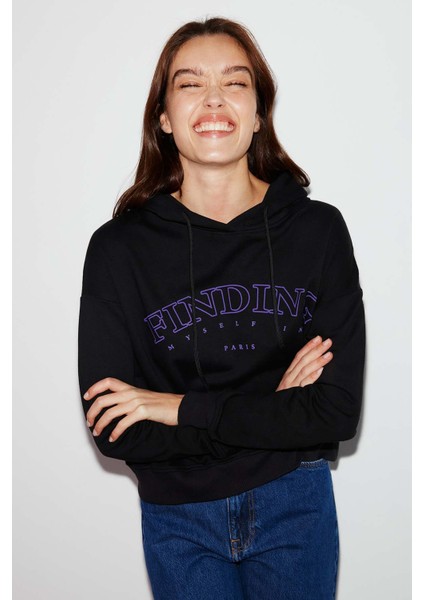 Sydney Kadın Içi Polarlı Önü Nakışlı Regular Fit Kapüşonlu Siyah Sweatshirt fiyatları