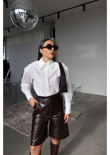 Yılan Desenli Deri Şort modelleri