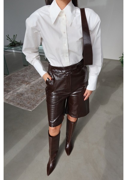 Yılan Desenli Deri Şort fırsatları