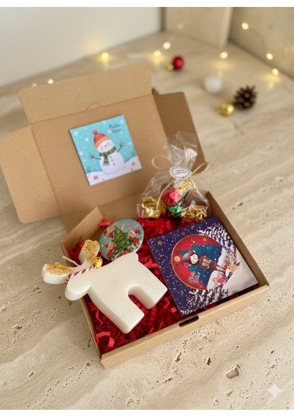 Yeni Yıl Yılbaşı Hediye Kutusu Gift Box Geyikli Mum Magnet Bardak Altlığı Anahtarlık