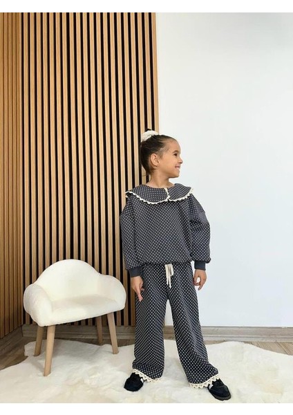 Kız Çocuk Pamuklu Puantiye Desenli Dantel Yakalı Takım – Geniş Paça Pantolonlu indirimleri